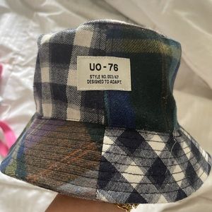 Urban Outfitters bucket hat